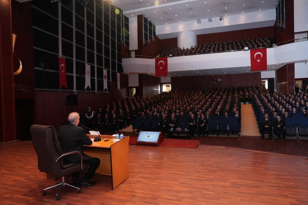 Yargıtay 7. Ceza Dairesi Başkanı Memiş Selçuk GÜNEY'in "Kaçakçılık Suçlarının Soruşturulmasında Hukuki Yaklaşımlar" Konulu Konferansı