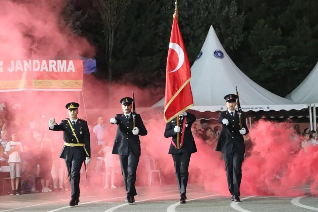 JSGA Başkanlığı Bursa Işıklar JAMYO Komutanlığı Astsubay Öğrencilerinin Mezuniyet Töreni